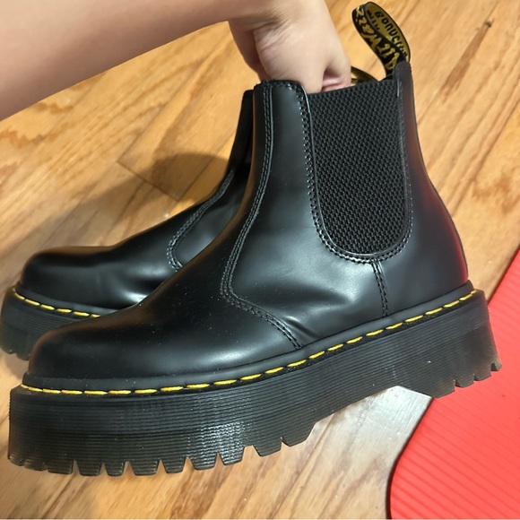 Doc Martens 2976 Smooth Leather Platform Chelsea Boots Size 9 Women Dr Vintage - Picture 4 of 14